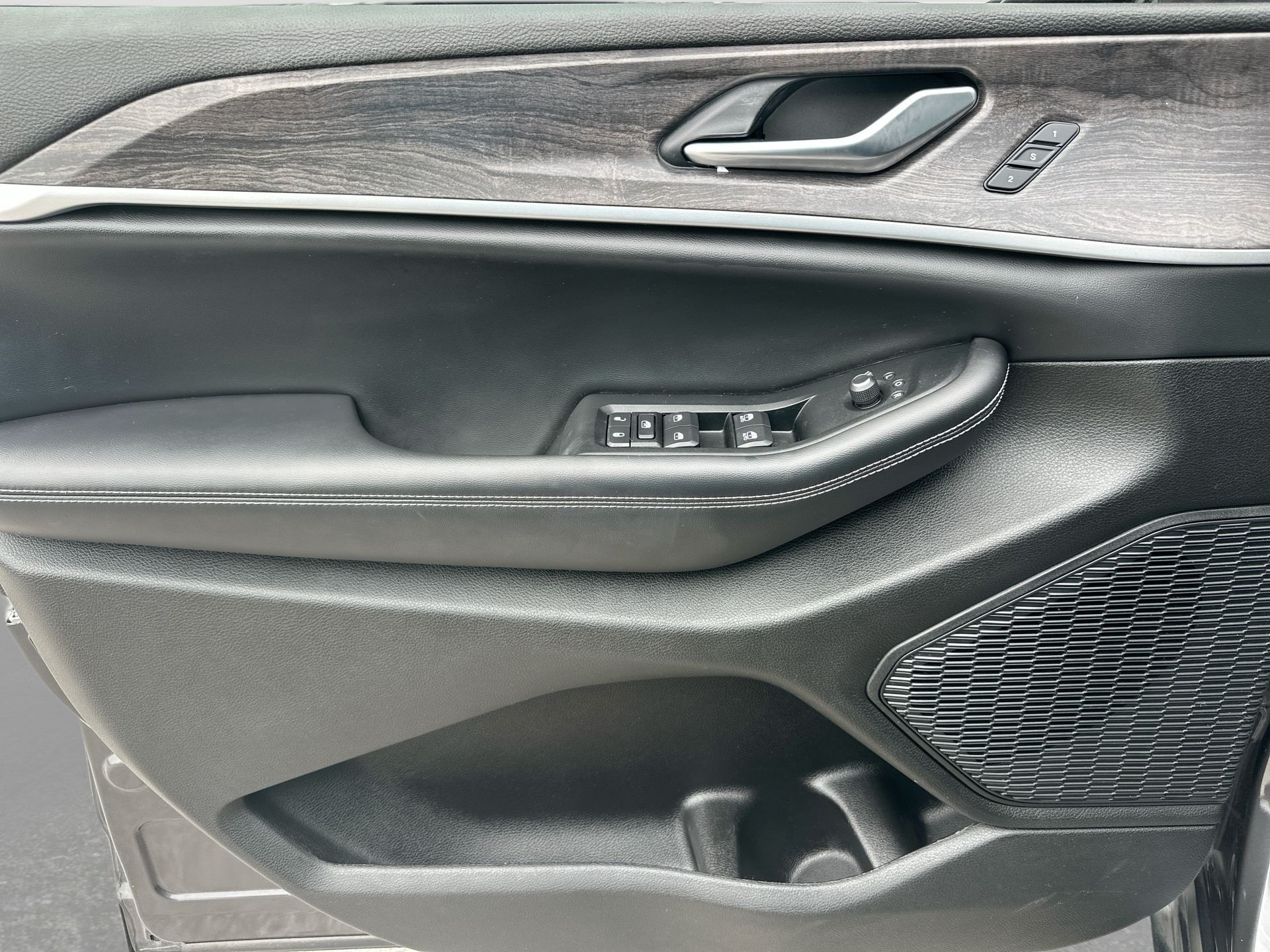 Used 2023 Jeep Grand Cherokee Limited RWD image 22