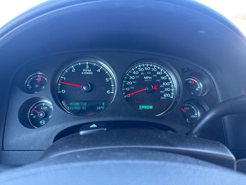 Used 2013 GMC Yukon XL SLT image 18