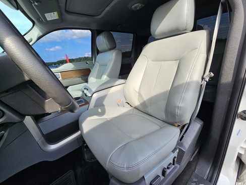 Used 2013 Ford F150 Lariat w/ Luxury Equipment Group AWD/4WD image 16