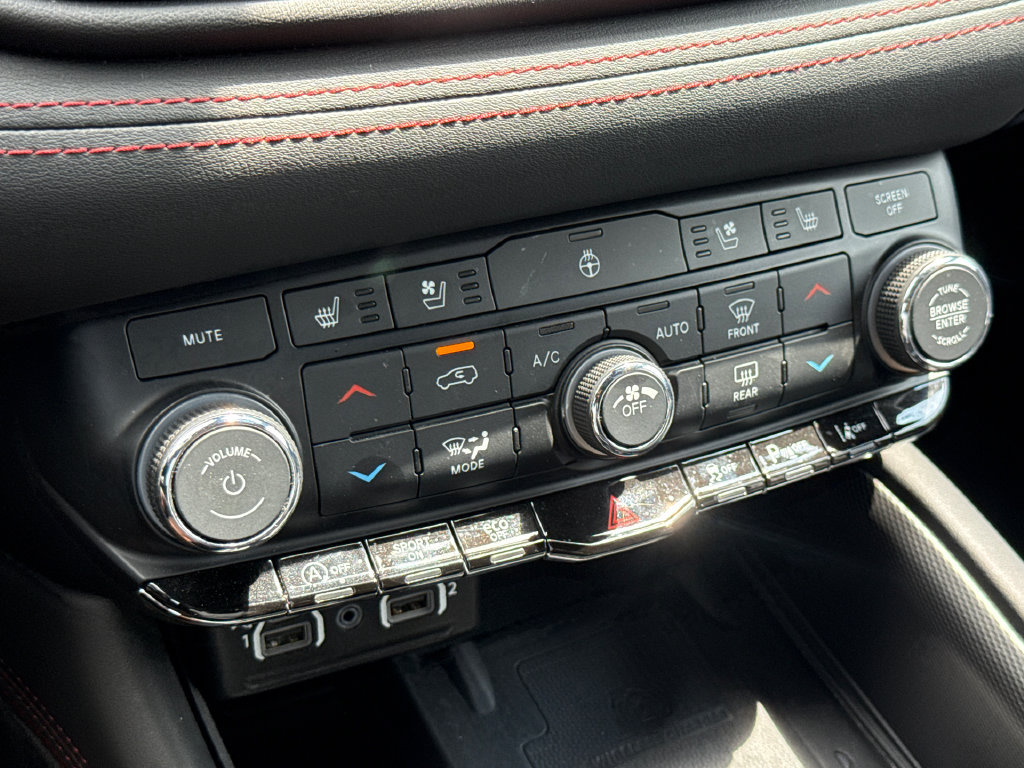 Used 2023 Dodge Durango GT AWD/4WD image 27