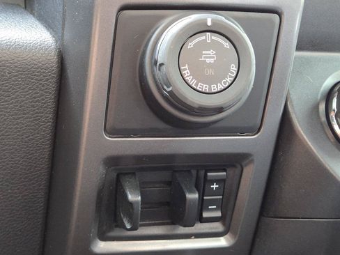 Used 2019 Ford F150 XLT w/ Equipment Group 302A Luxury AWD/4WD image 27