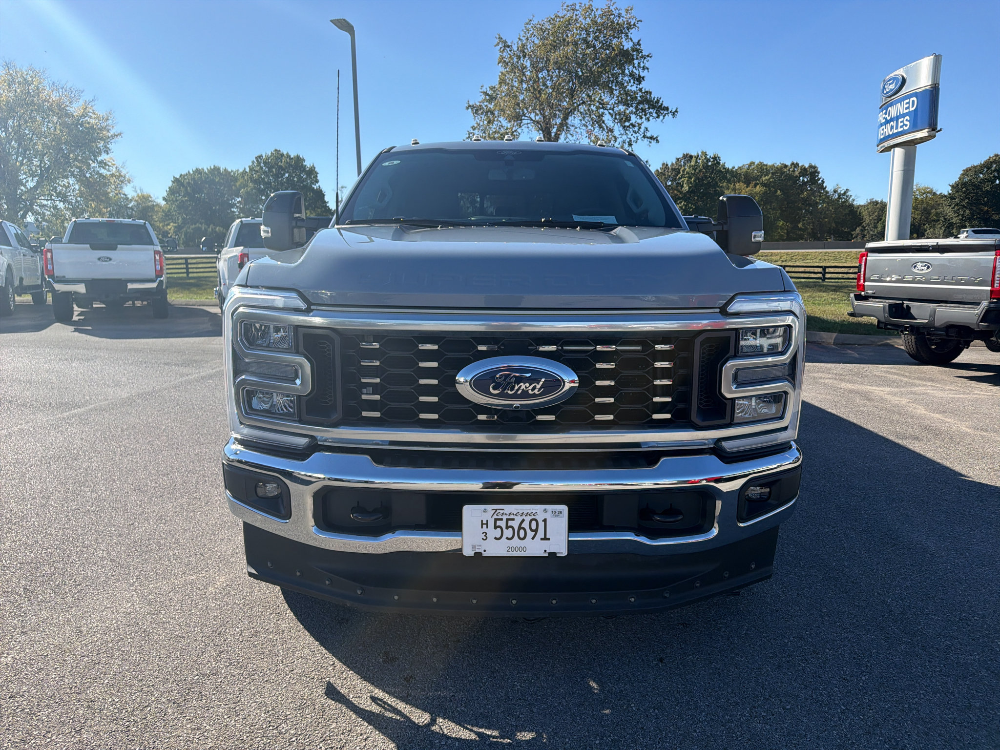 Used 2025 Ford F350 Lariat w/ FX4 Off-Road Package AWD/4WD image 2