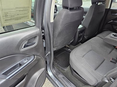 Used 2016 Chevrolet Colorado LT w/ LT Convenience Package image 9