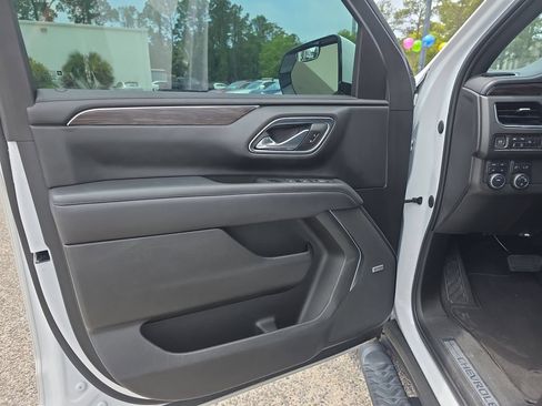 Used 2023 Chevrolet Tahoe Z71 AWD/4WD image 17