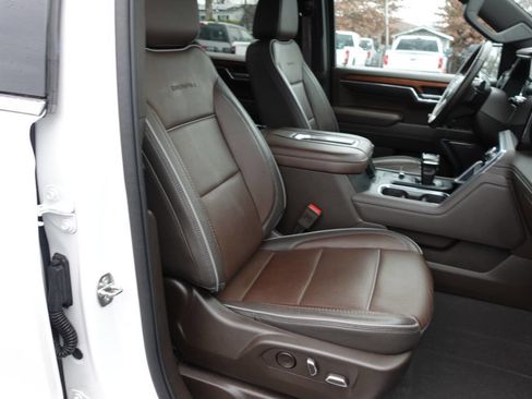 Used 2022 GMC Sierra 1500 Denali image 38