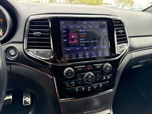 Used 2019 Jeep Grand Cherokee Limited X image 20