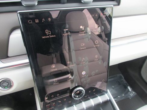 New 2026 GMC Terrain Denali image 17