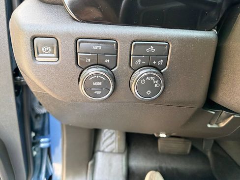 Used 2024 Chevrolet Silverado 1500 LT AWD/4WD image 22