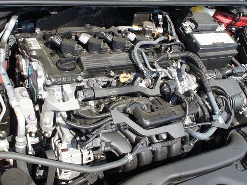 Used 2025 Toyota Corolla LE FWD image 25
