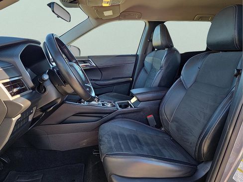 Used 2024 Mitsubishi Outlander Ralliart image 14