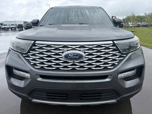 Used 2021 Ford Explorer Platinum w/ Equipment Group 601A AWD/4WD image 3