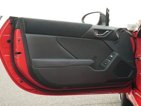 Used 2025 Subaru BRZ tS image 14