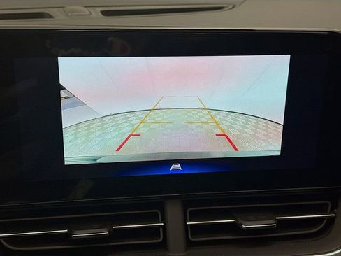 New 2026 Chevrolet Trax LT w/ Sunroof Package image 15