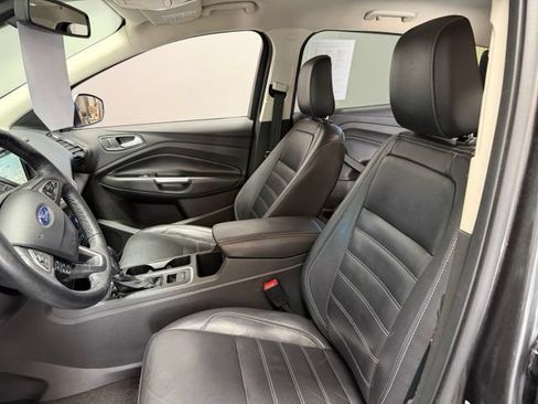 Used 2018 Ford Escape Titanium FWD image 16