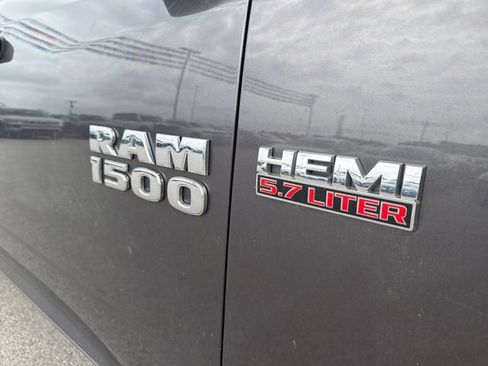 Used 2016 RAM 1500 Express AWD/4WD image 4