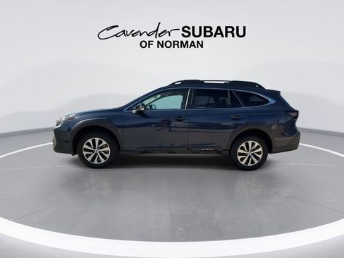 Certified 2025 Subaru Outback Premium image 5