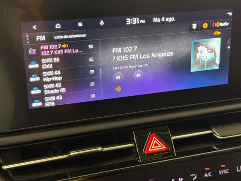 Used 2023 Kia Niro EX Touring FWD image 17