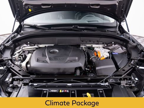 Used 2023 Volvo XC60 T8 Ultimate image 29