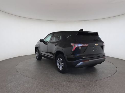 Used 2025 Chevrolet Equinox LT FWD image 12