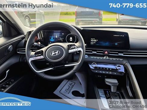 Certified 2026 Hyundai Elantra Limited w/ Cargo Package FWD image 6