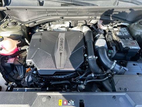 Used 2024 Hyundai Santa Fe SEL image 19