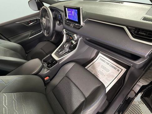 Used 2023 Toyota RAV4 SE w/ Convenience Package image 36