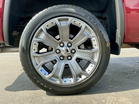 Used 2017 GMC Sierra 1500 Denali w/ Denali Ultimate Package image 13