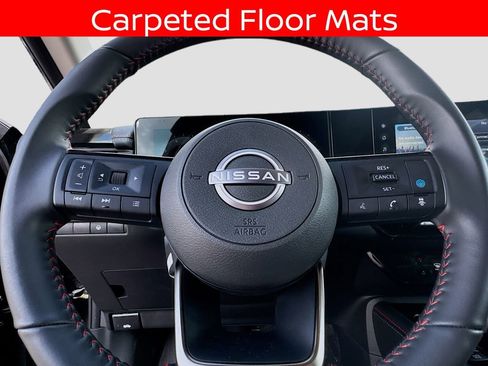 Used 2025 Nissan Kicks SR image 11