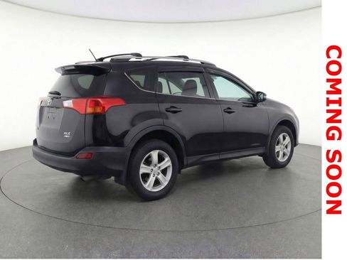 Used 2013 Toyota RAV4 XLE image 5