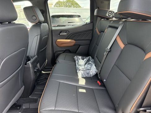 New 2026 GMC Canyon AT4 w/ Technology Plus Package AWD/4WD image 5