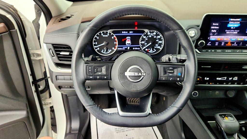 Used 2023 Nissan Rogue SV w/ SV Premium B Package FWD image 13