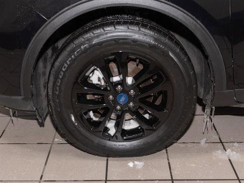 Used 2020 Ford Escape SE image 8