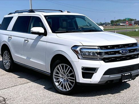 Used 2024 Ford Expedition Limited AWD/4WD image 38