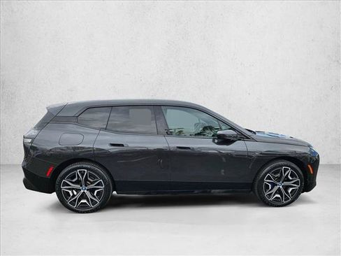 Used 2024 BMW iX xDrive50 w/ Sport Package AWD/4WD image 4