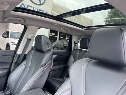 Used 2025 Acura MDX SH-AWD image 34
