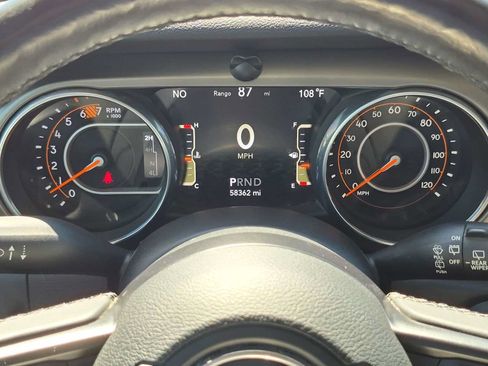Used 2018 Jeep Wrangler Unlimited Sport S AWD/4WD image 30