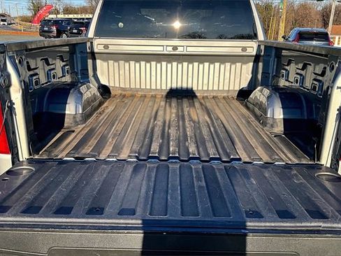 Used 2023 Chevrolet Silverado 1500 Custom image 25