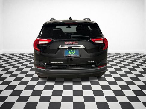 Certified 2023 GMC Terrain SLE w/ Driver Convenience Package AWD/4WD image 8