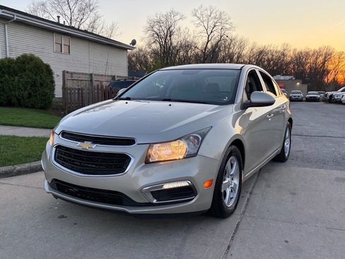 Used 2015 Chevrolet Cruze LT w/ Sun And Sound Package image 1