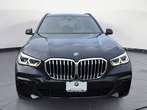 Used 2022 BMW X5 xDrive40i w/ M Sport Package AWD/4WD image 2