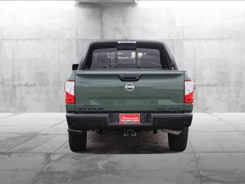 Used 2024 Nissan Titan SV w/ SV Bronze Edition Package image 6