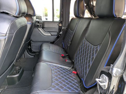 Used 2018 Jeep Wrangler Unlimited Sport S AWD/4WD image 17
