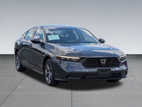 Certified 2023 Honda Accord EX image 8