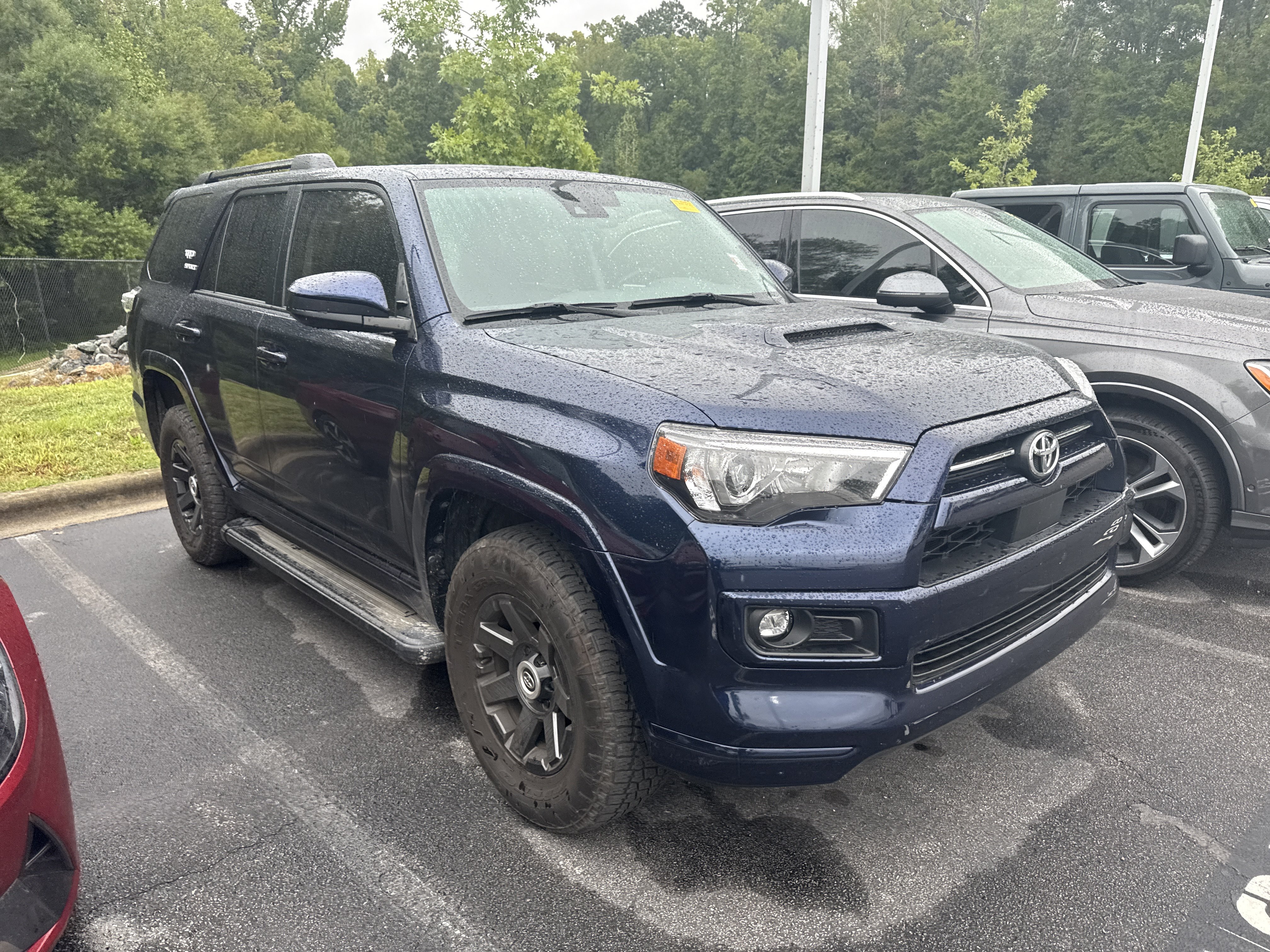 Used 2022 Toyota 4Runner TRD Sport AWD/4WD image 5