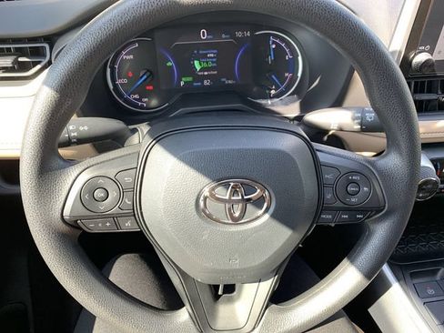 Certified 2025 Toyota RAV4 LE AWD/4WD image 19