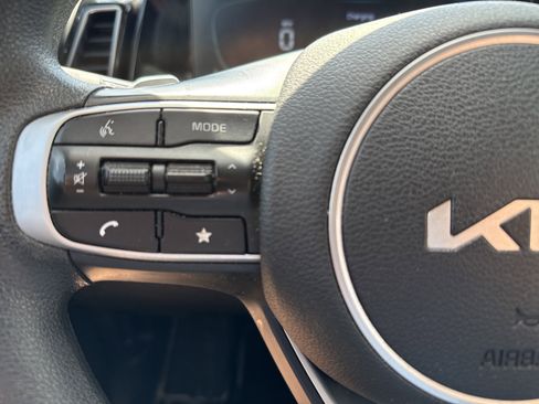 Certified 2023 Kia Sportage LX image 18