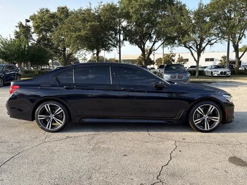 Used 2019 BMW 750i RWD image 2