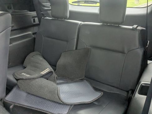 Used 2024 Mitsubishi Outlander SE Black Edition FWD image 35