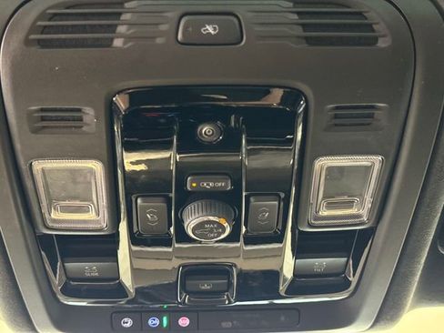 Used 2026 Cadillac Escalade V w/ LPO, ONYX Package AWD/4WD image 24