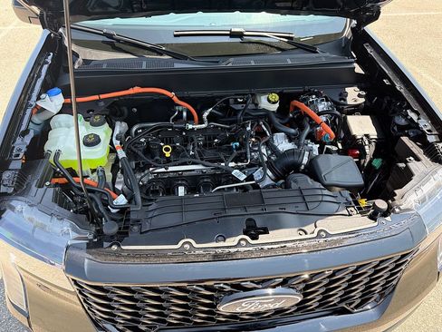 New 2026 Ford Maverick XLT w/ Equipment Group 301A AWD/4WD image 30